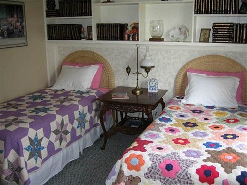 Tuggles Folly Bed And Breakfast Aurora Bagian luar foto